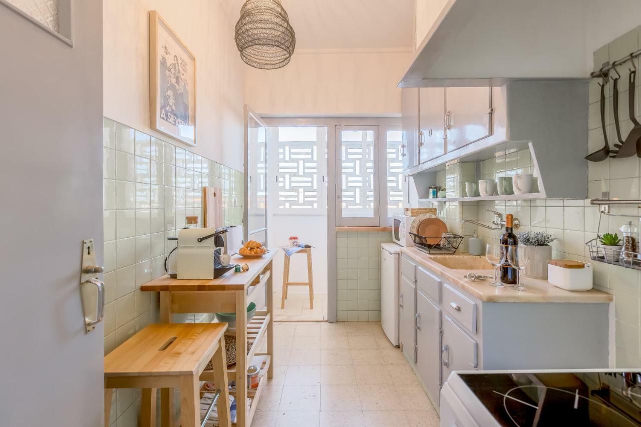 Renovated Sunny Apartment With Amazing Sunset Balcony , By Timecooler Lissabon Exterior foto