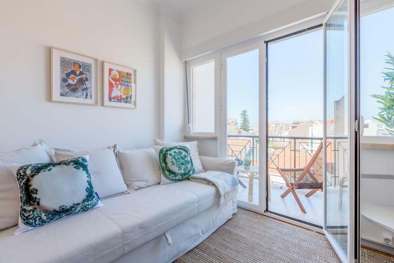 Renovated Sunny Apartment With Amazing Sunset Balcony , By Timecooler Lissabon Exterior foto