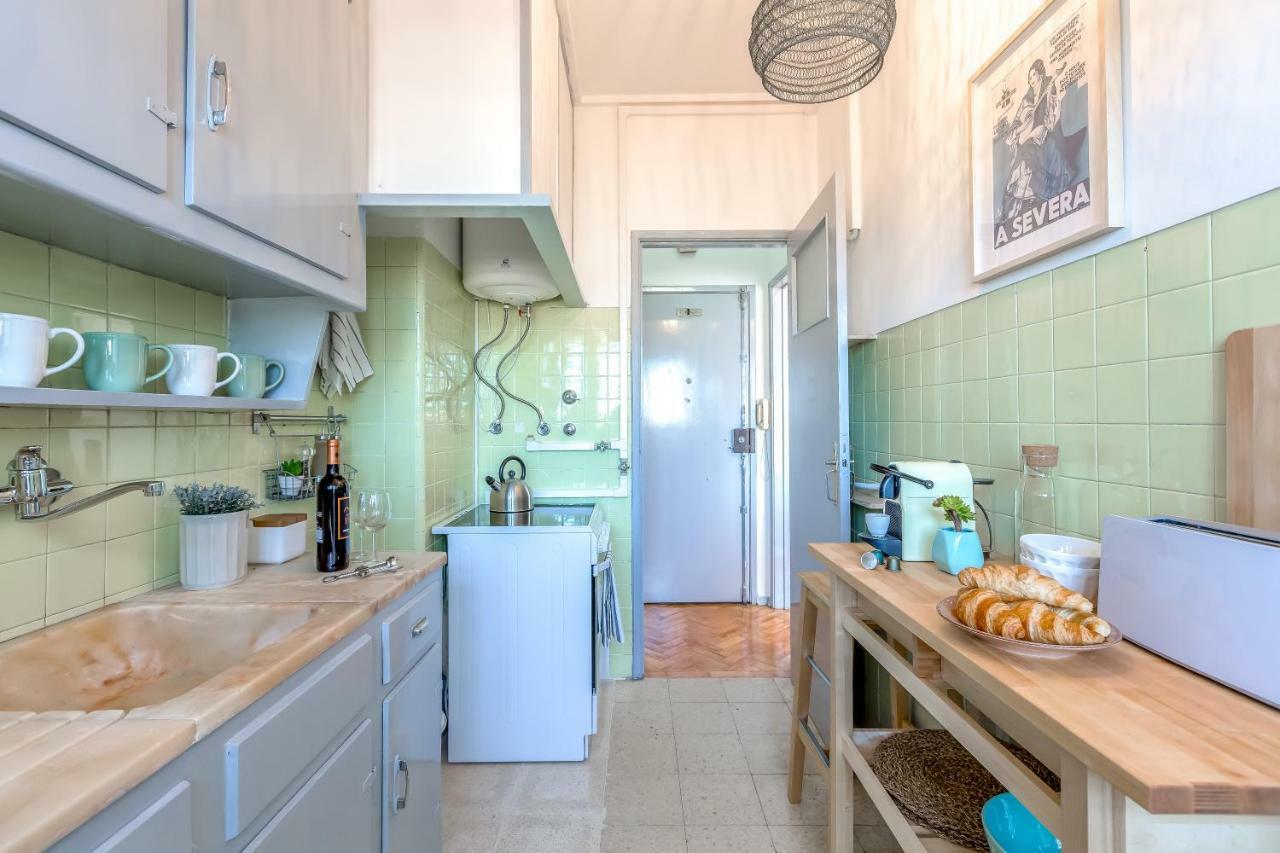 Renovated Sunny Apartment With Amazing Sunset Balcony , By Timecooler Lissabon Exterior foto