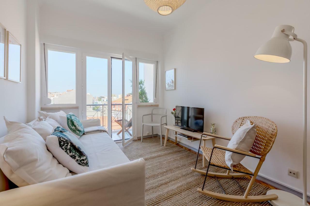 Renovated Sunny Apartment With Amazing Sunset Balcony , By Timecooler Lissabon Exterior foto